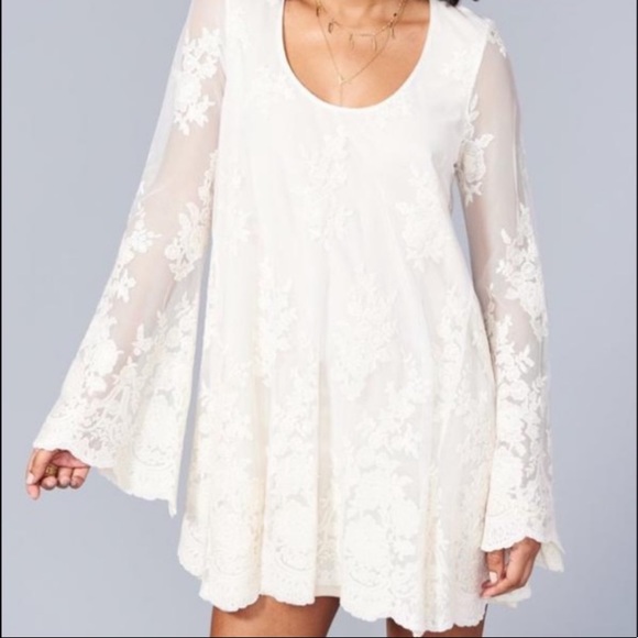 Show Me Your Mumu Cream ‘Fannie’ Flowy Lace Dress - Picture 1 of 10